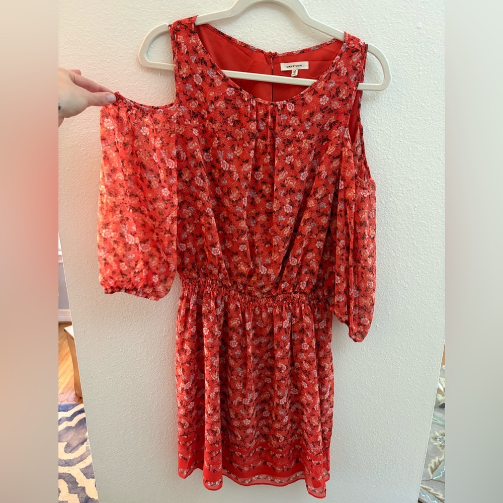 Max Studio Red Floral Dress smocked waist open shoulder